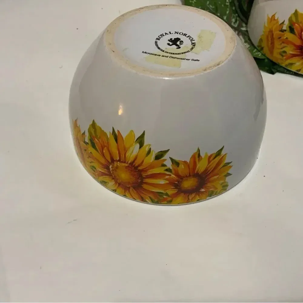 Royal Norfolk Bowls Soup Cereal Sunflower Pattern 5.5 Inch Diameter Set Of 4 A14